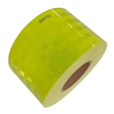 Svetlobno odsevni trak