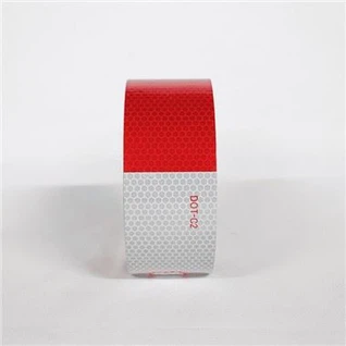 Rdeč srebrn odsevni trak