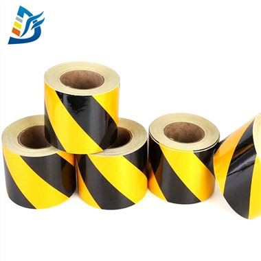 Varnostni odsevni trak